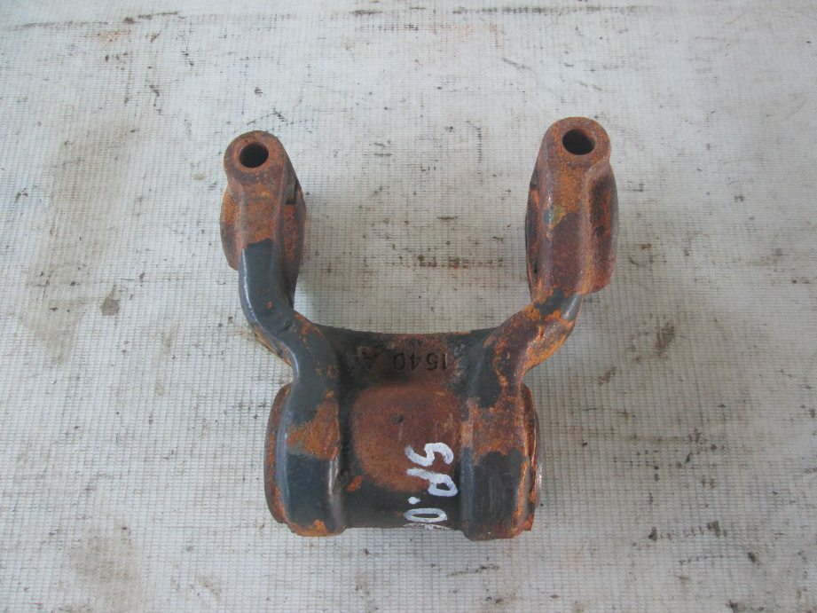 серьга передней рессоры б/у \ коррозия